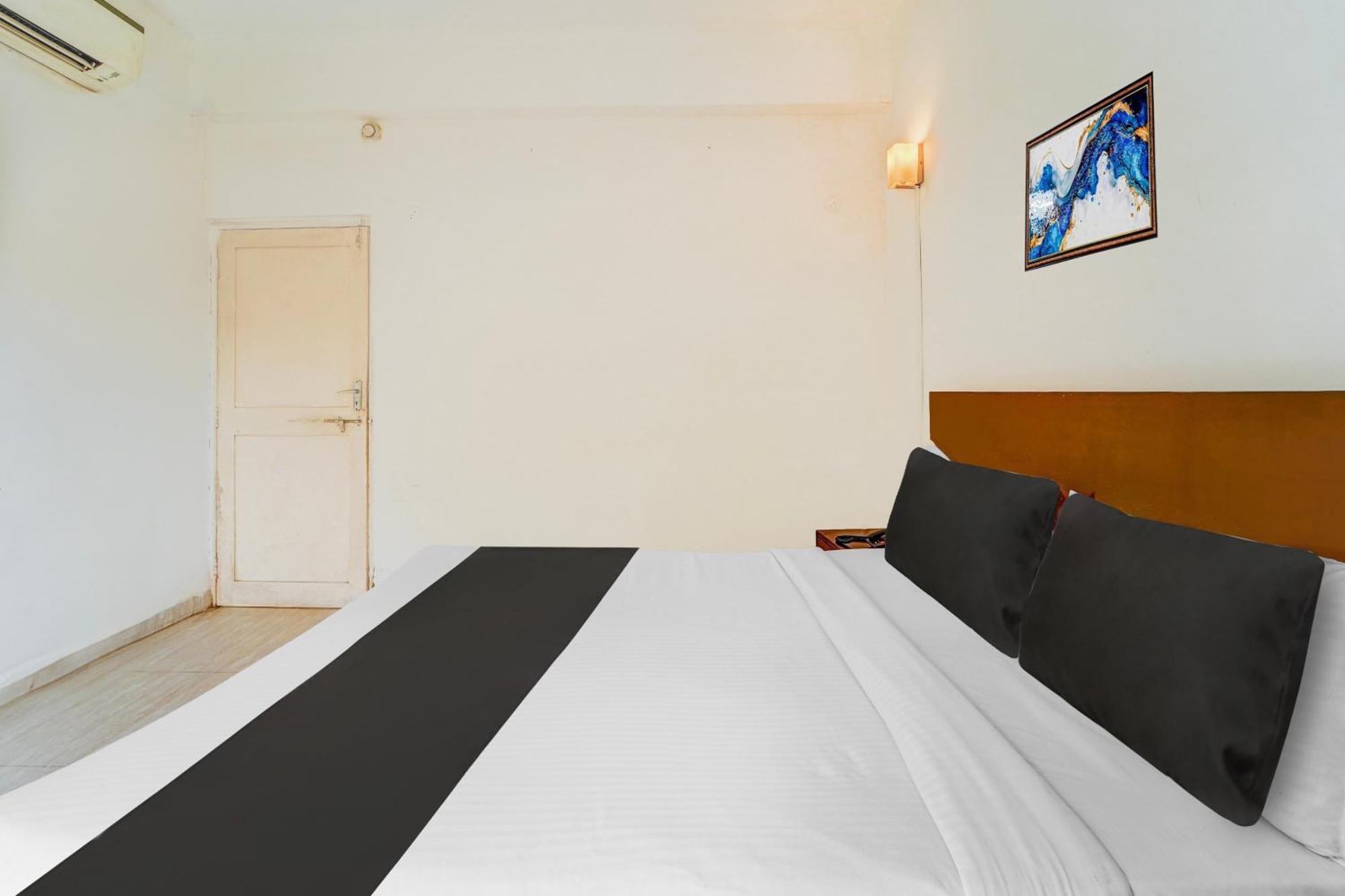 Super Townhouse Calangute - Baga Circle Formerly Park Avenue 外观 照片