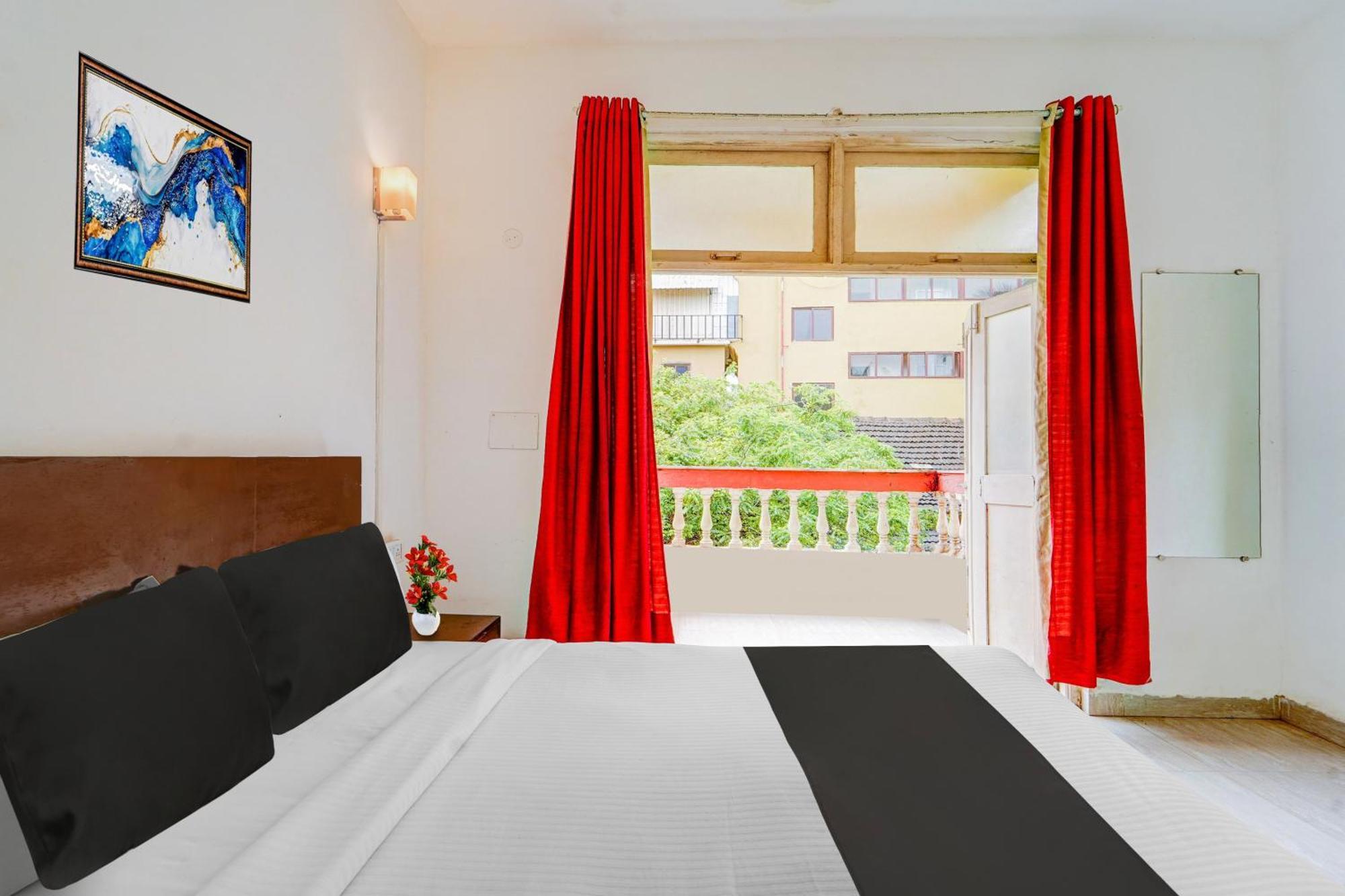 Super Townhouse Calangute - Baga Circle Formerly Park Avenue 外观 照片